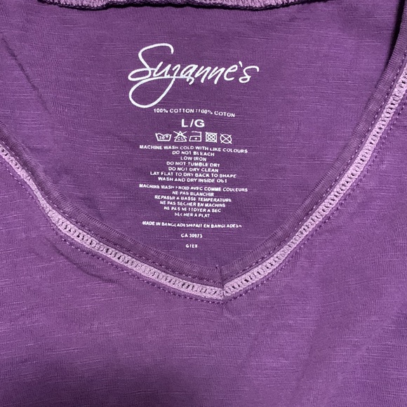 Purple, v-neck tank top - Picture 3 of 3